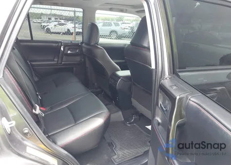 2018 Toyota 4Runner Trd Off Road Premium из США, поврежденный, VIN JTEBU5JR7J5588342